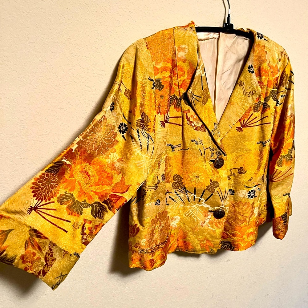 Vintage dinner jacket!